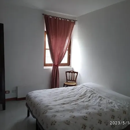 Casale Immerso Nel Bosco A Con Piscina All'aperto